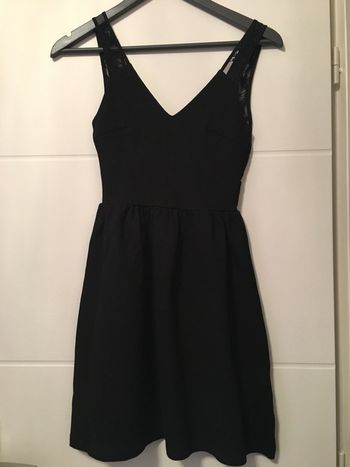 Robe noire patineuse ZARA dentelle