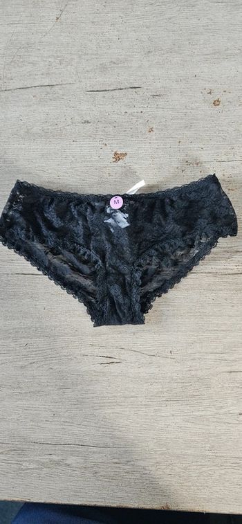 Culotte en dentelle noire, Kiabi, taille M, neuve avec étiquette