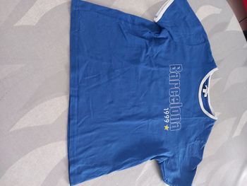 Tee shirt