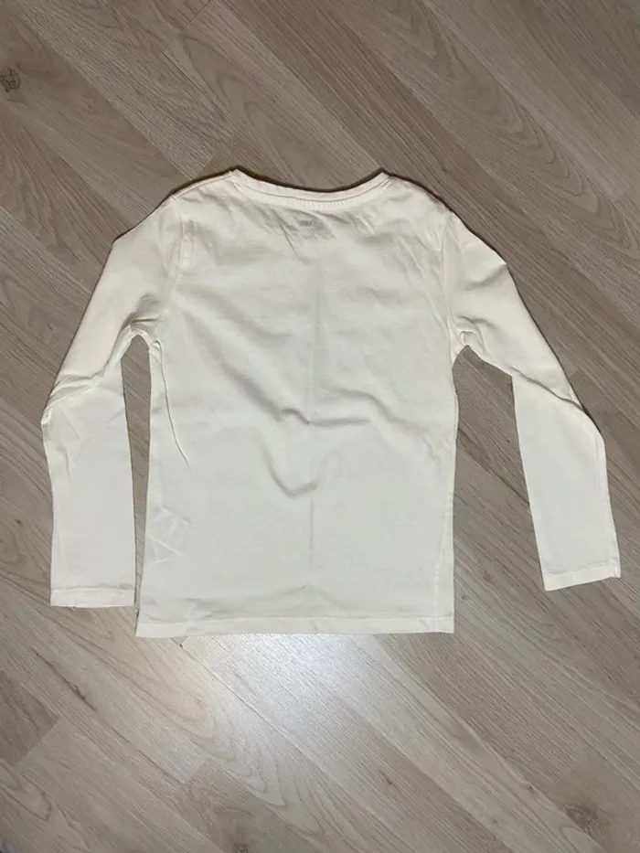 Lot de 2 t-shirts à manches longues + 1 offert taille 5 ans - photo numéro 8
