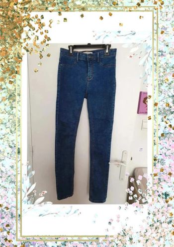 Jeans bleu stradivarius taille S 36
