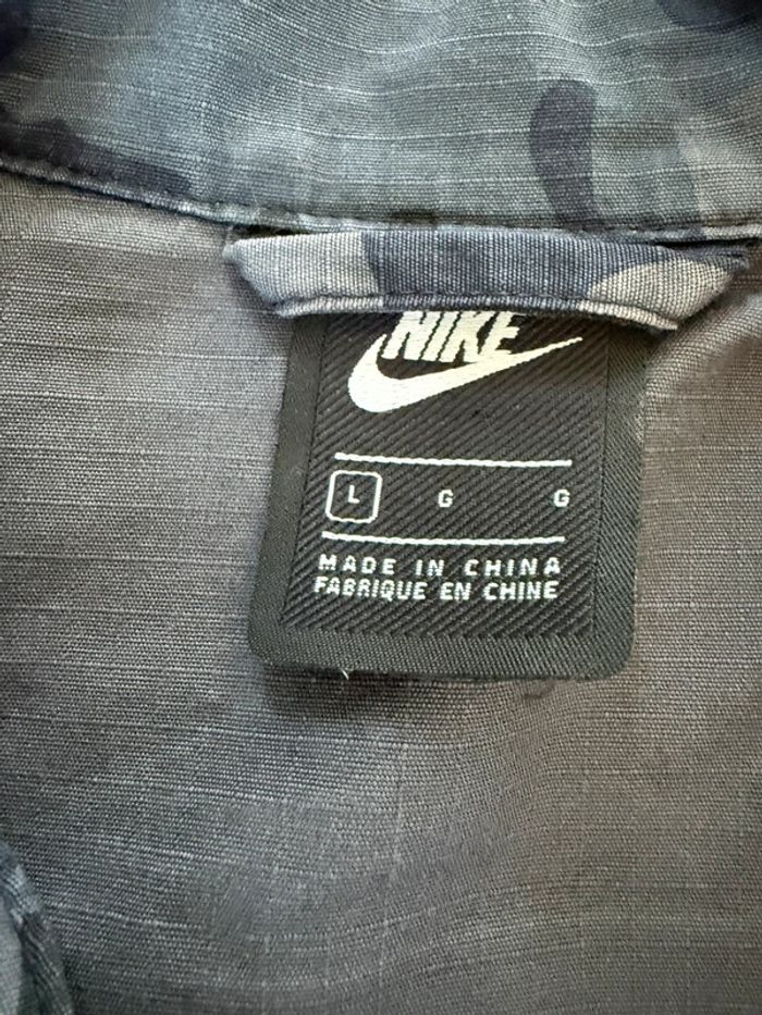 Veste Nike NSW militaire camouflage taille L - photo numéro 2
