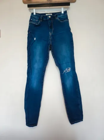 Jean déchiré taille 38