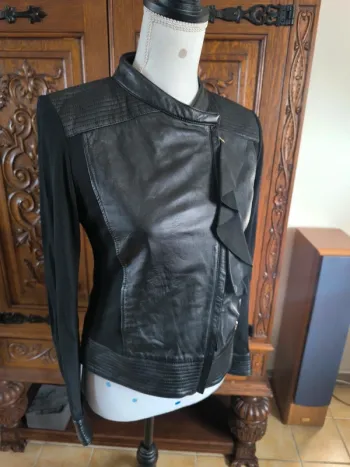 Superbe veste cuir véritable