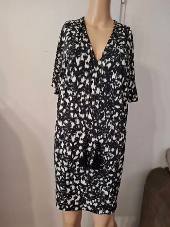Robe vestido dress mango taille 34 en très bon état