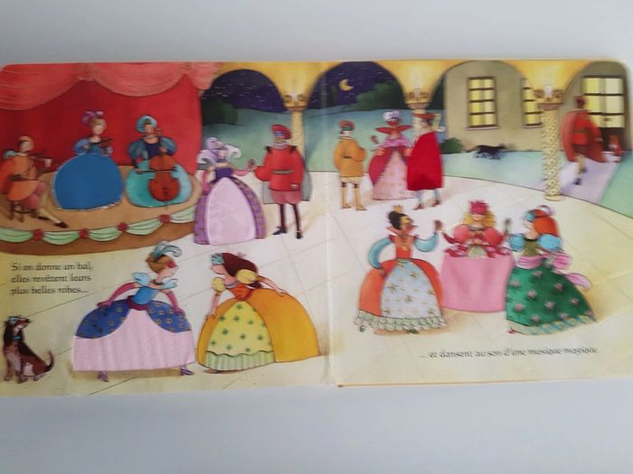 Livres princesses à animer et toucher - photo numéro 18