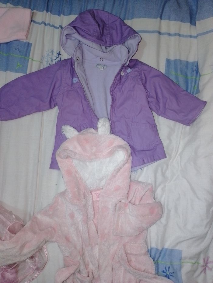 Vêtements divers 9 mois TBE - photo numéro 5