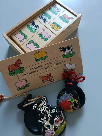 Jeu enfant en bois dominos