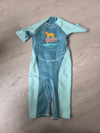 Combinaison de anti uv 18 mois 