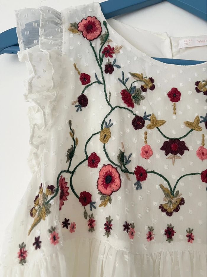 Haut blanc brodé à fleurs Zara Trafaluc coupe babydoll taille XS - photo numéro 4