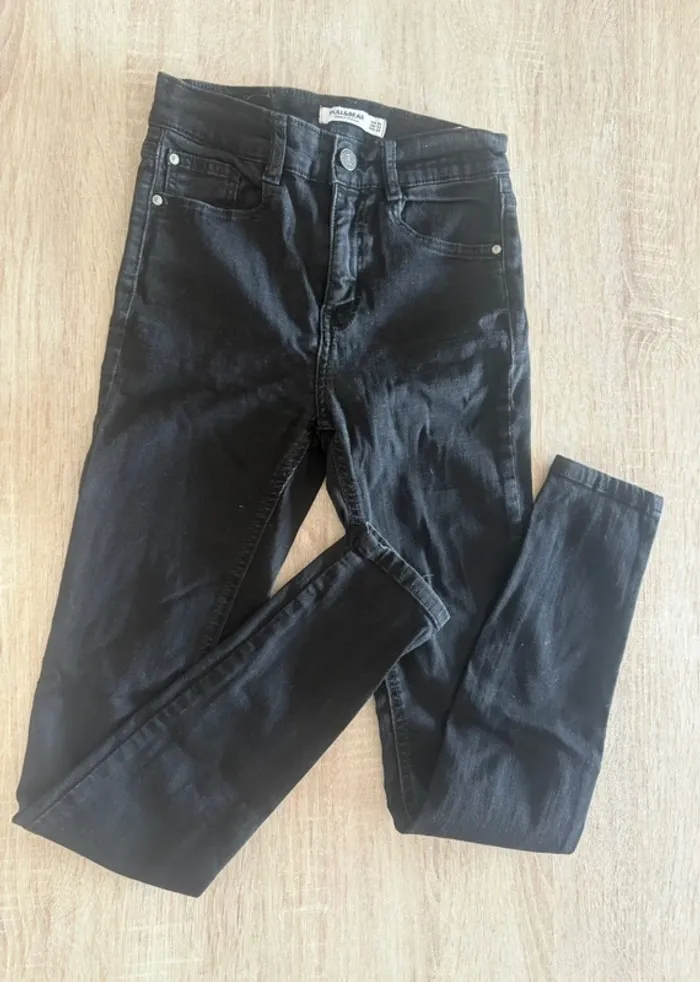 Skinny Pull and Bear noir - photo numéro 2
