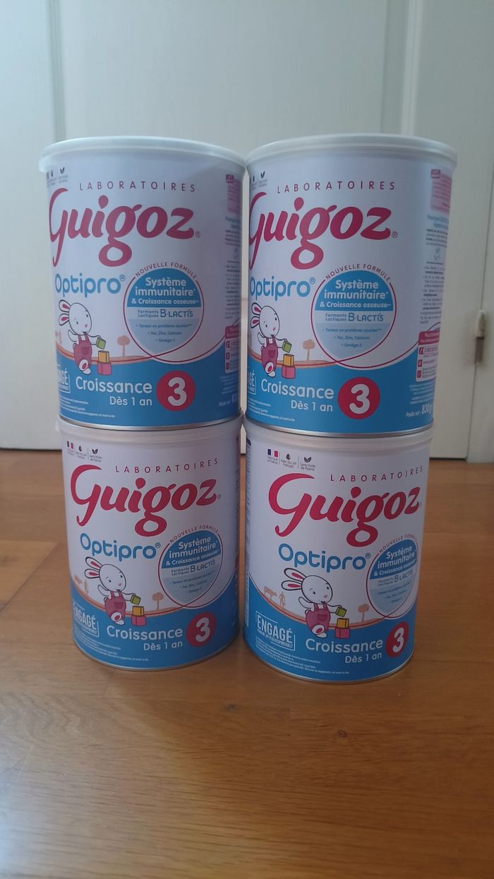 4 boîtes de lait Guigoz optipro 3