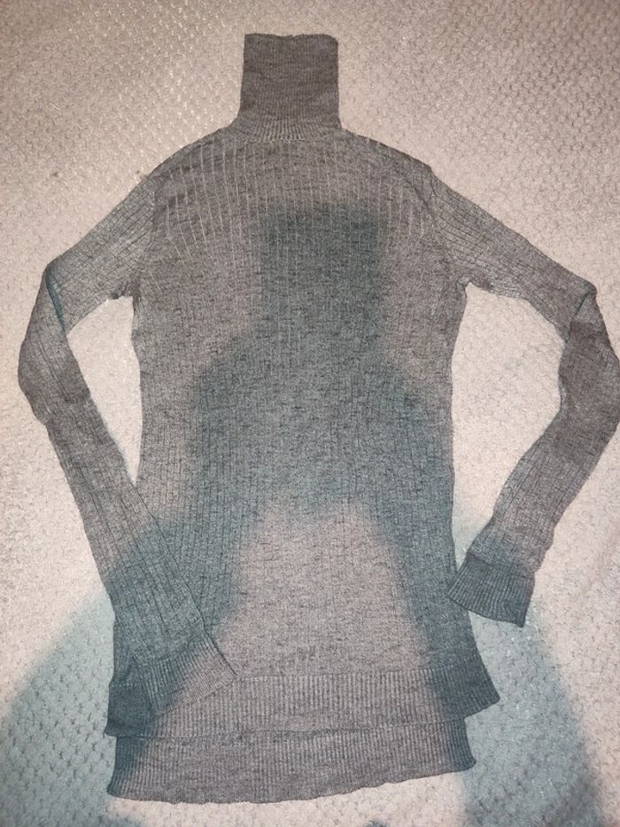Pull fin col roulé