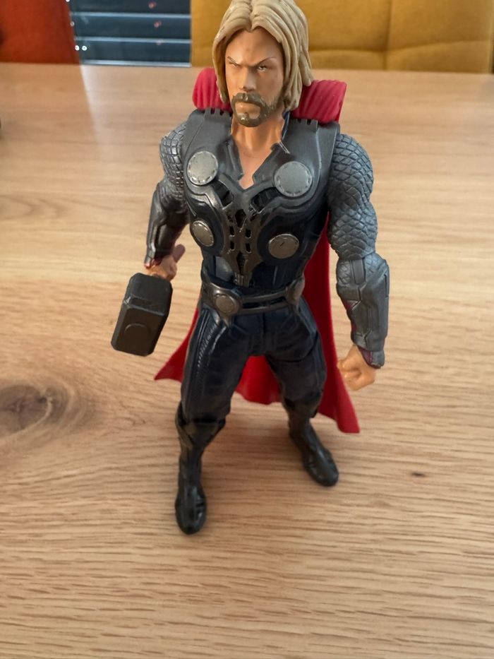 Thor figurine - photo numéro 2