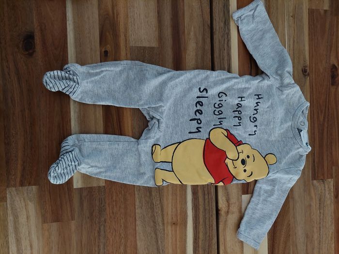 Lot de 2 pyjamas Winnie 6 mois - photo numéro 2