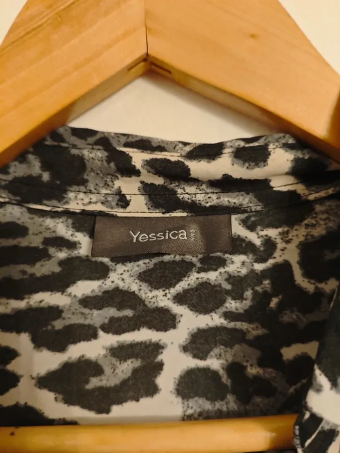 Blouse yessica taille L - photo numéro 2
