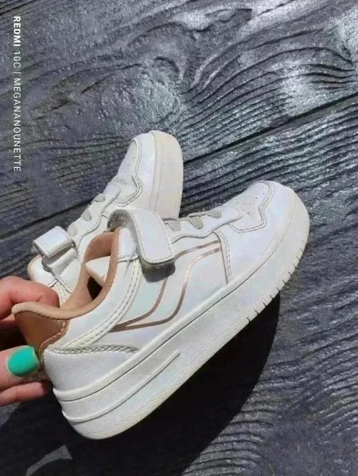 👟Baskets sneackers à plateforme blanche et doré Pointure 27 UNYK - photo numéro 5