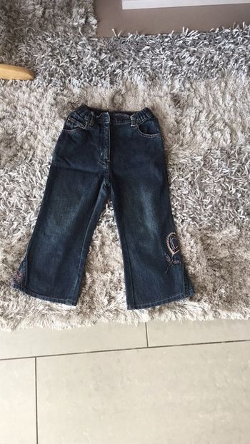 Jeans fleurs 5 ans Kiabi