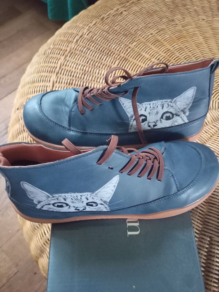 A vendre chaussures montantes femme - photo numéro 2