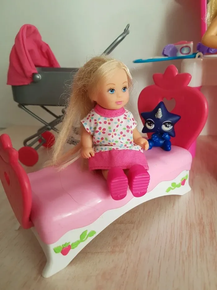 Salon de beauté Barbie et ses enfants - photo numéro 10