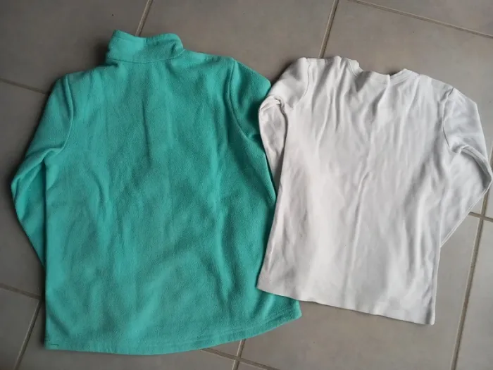 Sweat polaire + tee-shirt garçon Queshua 8 ans. - photo numéro 2