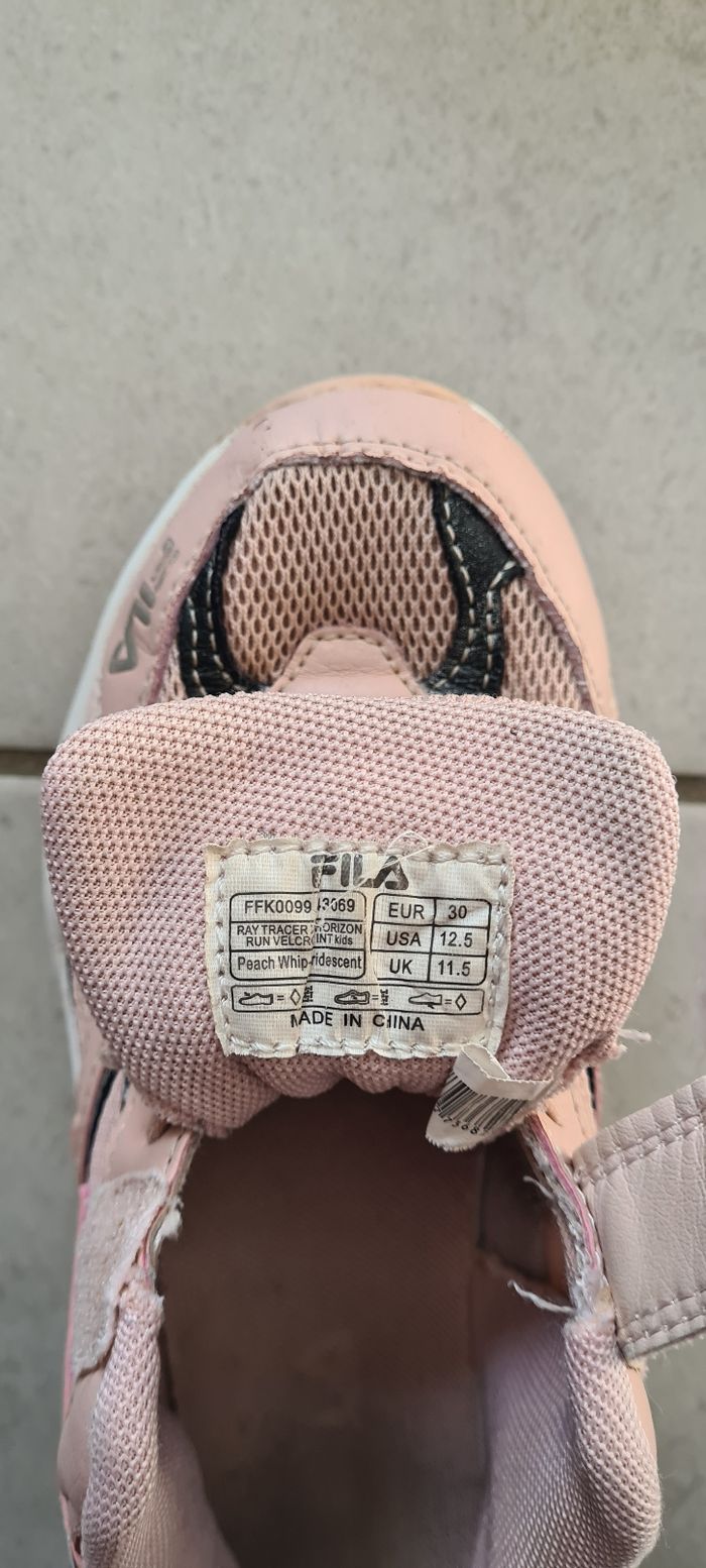 Baskets FILA Taille 30 - photo numéro 3