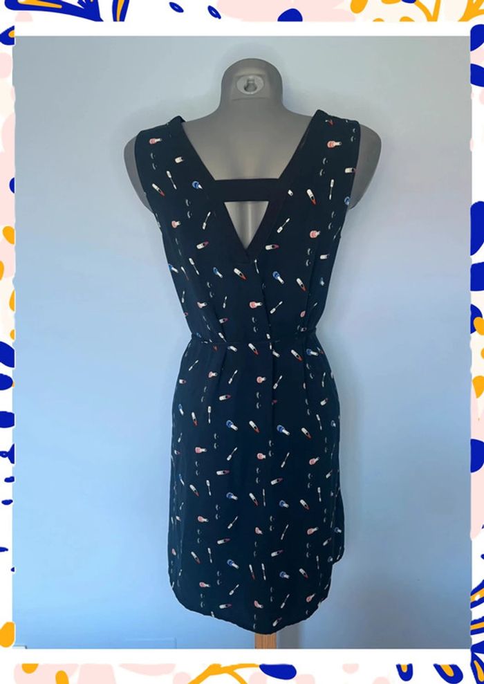 đ€ Robe noire imprimĂ©e maquillage â Naf Naf - Taille 34 - photo numĂ©ro 5