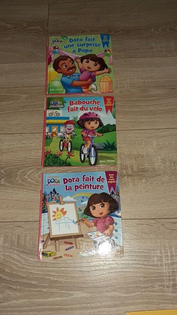 3 livres Collection Dora