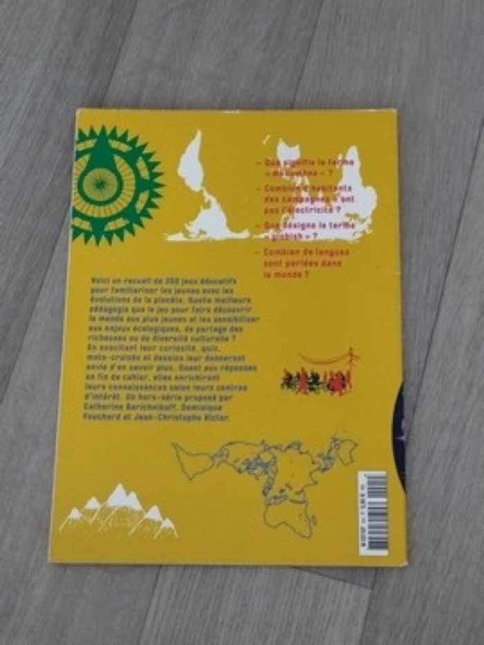 Revue Le monde HS Grand quiz junior le dessous des cartes - photo numéro 2