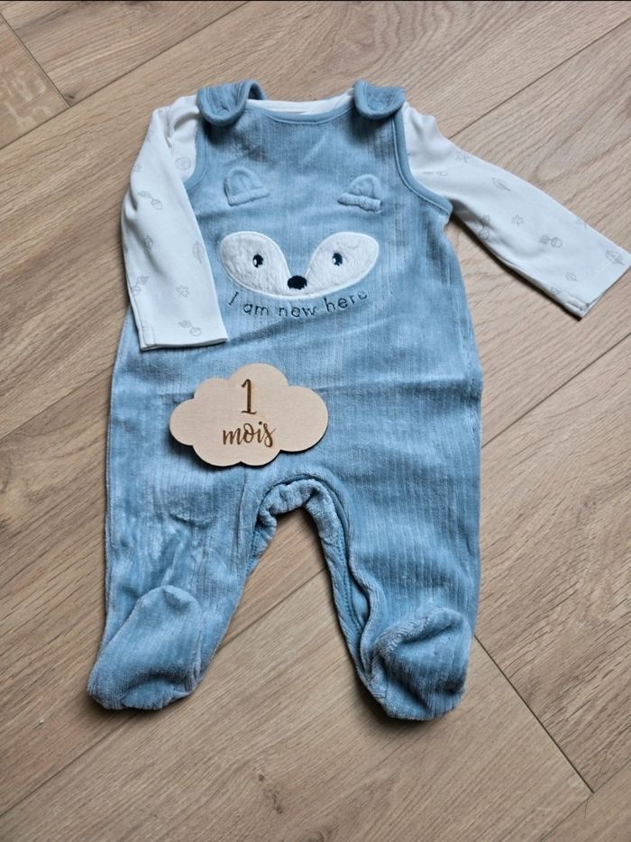 Lot vêtements 1 mois - photo numéro 2