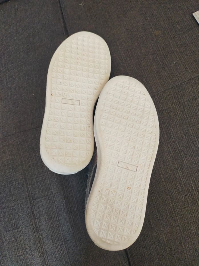 Baskets neuves grises lacets a ruban T 33 Puma - photo numéro 12