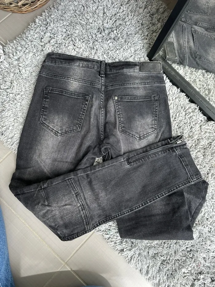 Jean H&M noir - photo numéro 4