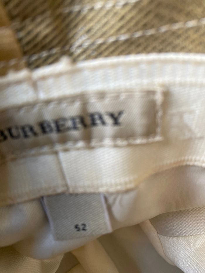 Tres jolie bob Burberry taille taille 52 - photo numéro 5