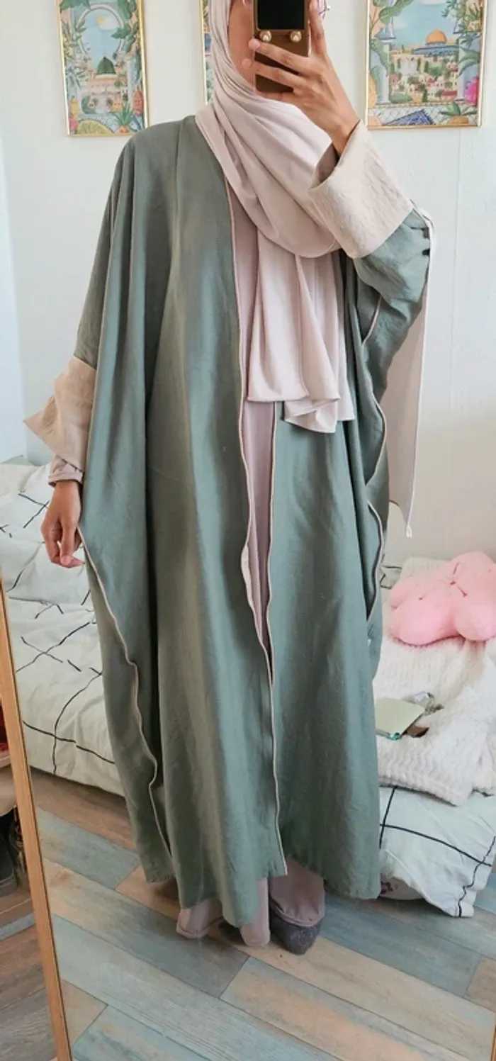 Abaya vert d'eau Jennah boutique NEUVE avec étiquette jamais porté - photo numéro 16