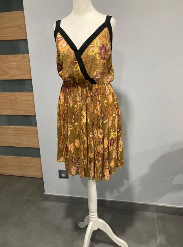 Robe couleur moutarde marque cache cache taille 36 - photo numéro 1