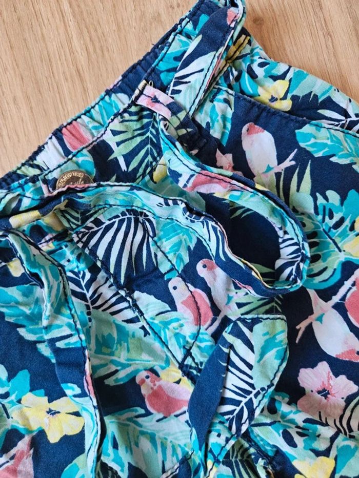 Short fleurs h&m 2/4 ans - photo numéro 2