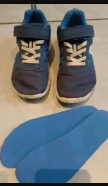 basket de sport enfant garçon à scratch bleu pointure 30·Très bon état·Decathlon