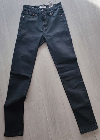 Jean noir pull and bear T 34 tbe