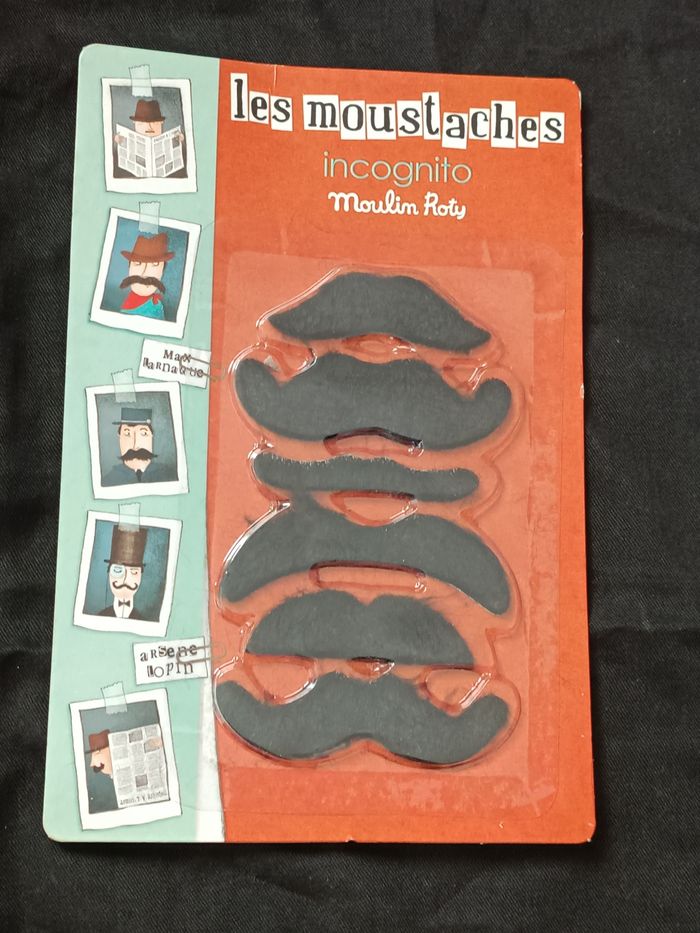 moustaches Moulin Roty - photo numéro 2