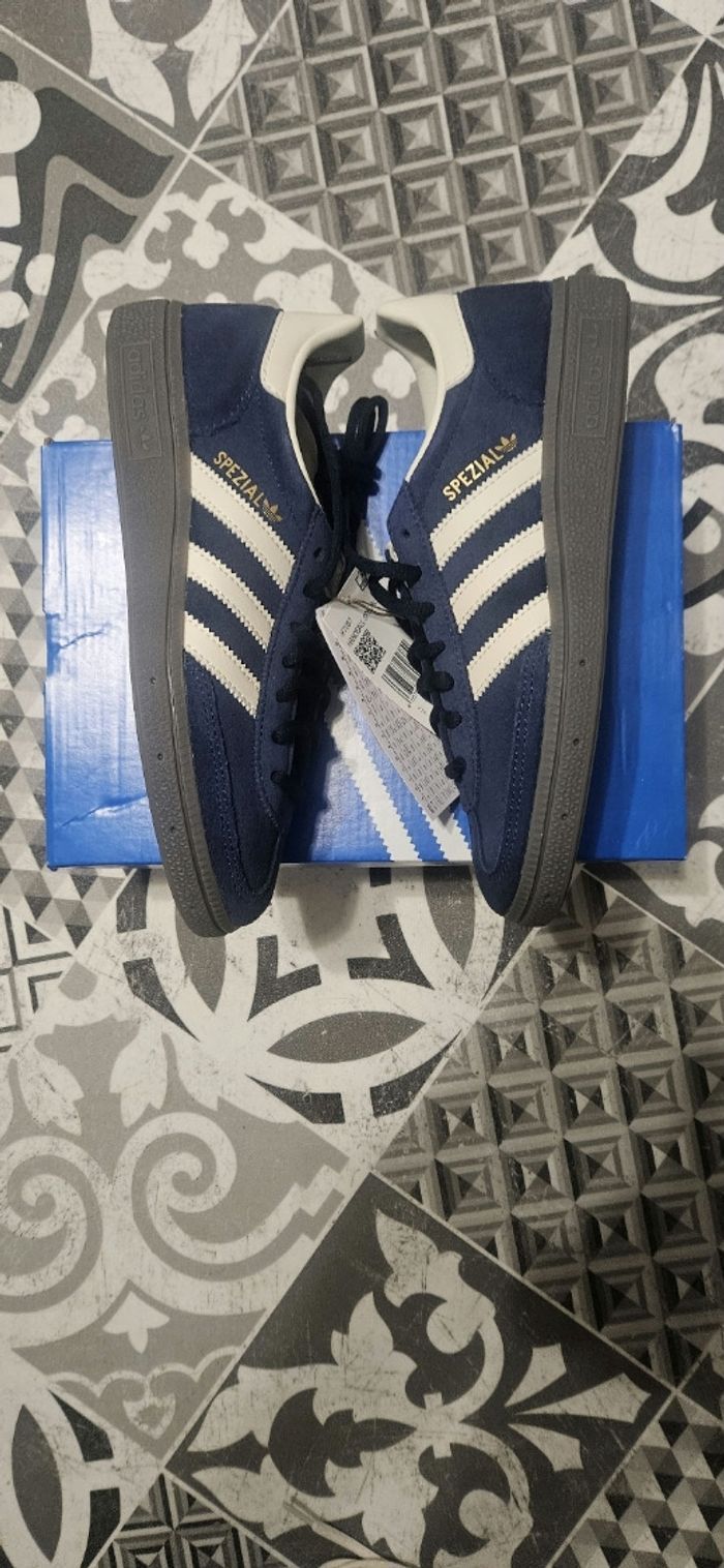Basket Adidas - photo numéro 4