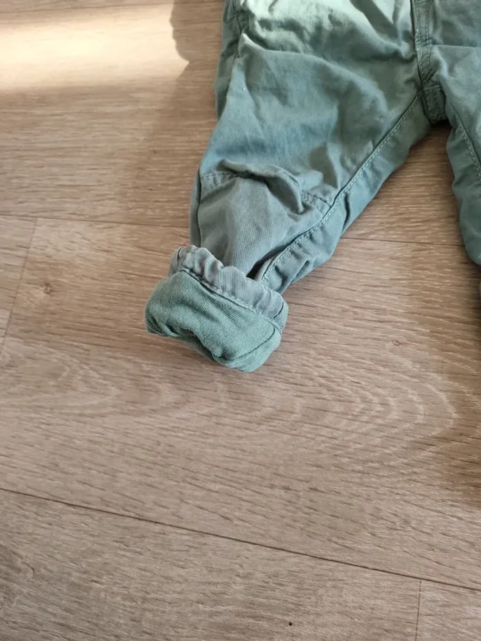 Pantalon 6 mois - photo numéro 2