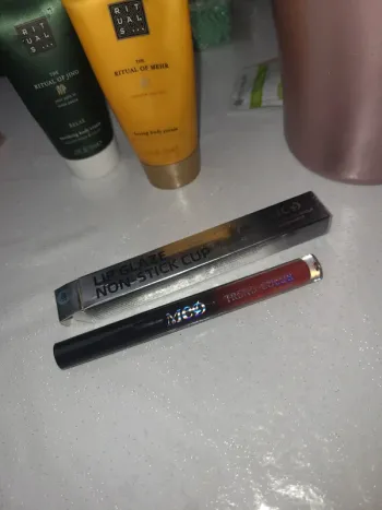 Rouge à lèvres glacé waterproof