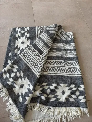 Pancho Tissaia, très bon état, taille unique
