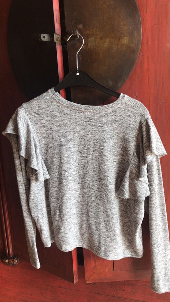 Pull avec volants marque Jennyfer taille s - photo numéro 5
