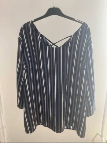 Blouse à rayures taille 50