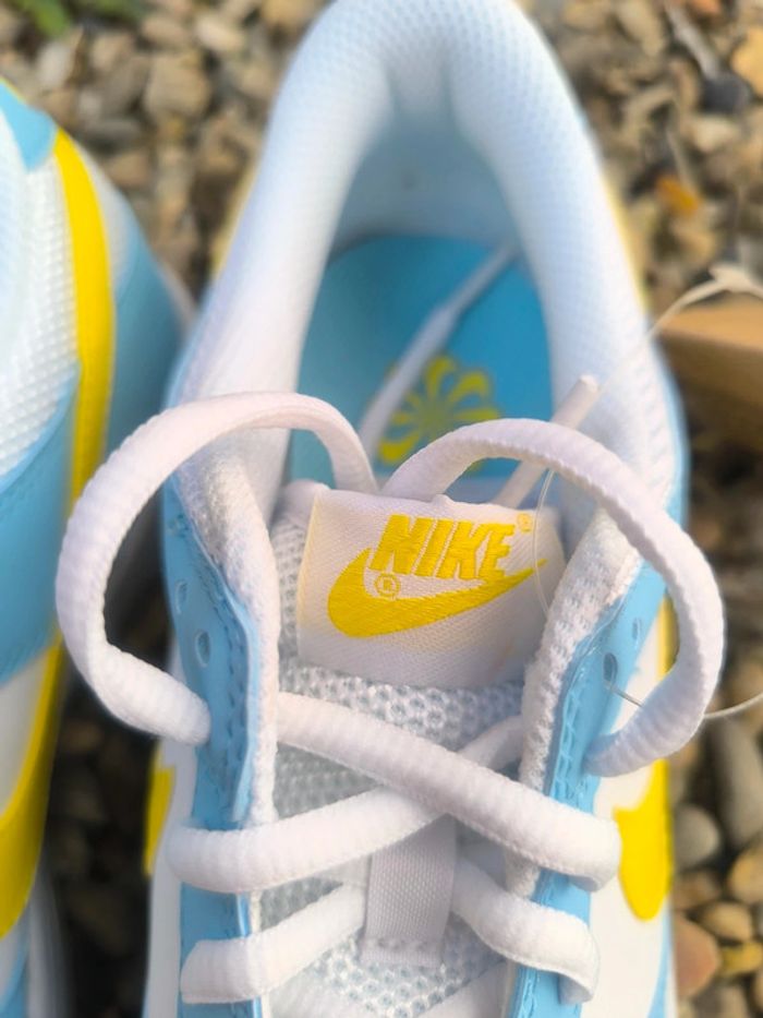 Baskets Nike dunk low next nature hommer Simpson bleu et blanche pointure 39 neuves avec boîte - photo numéro 6