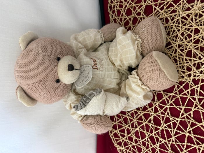 Doudou et compagnie ours beige laine coussin Folie d'ours - photo numéro 2