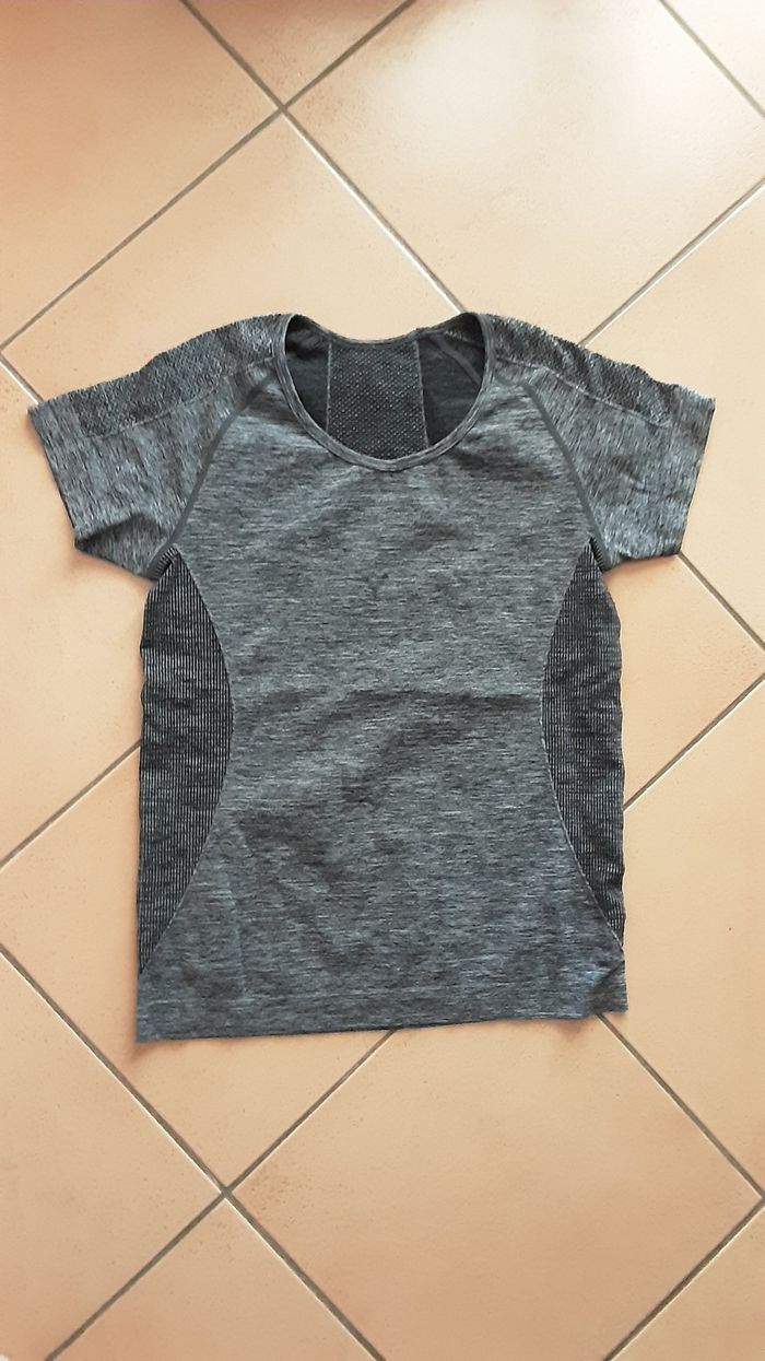 Lot de 3 hauts de sport femme - photo numéro 2