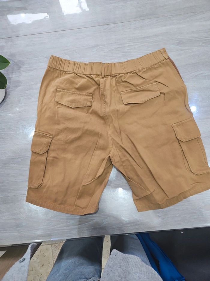 Neuf short homme taille L - photo numéro 2