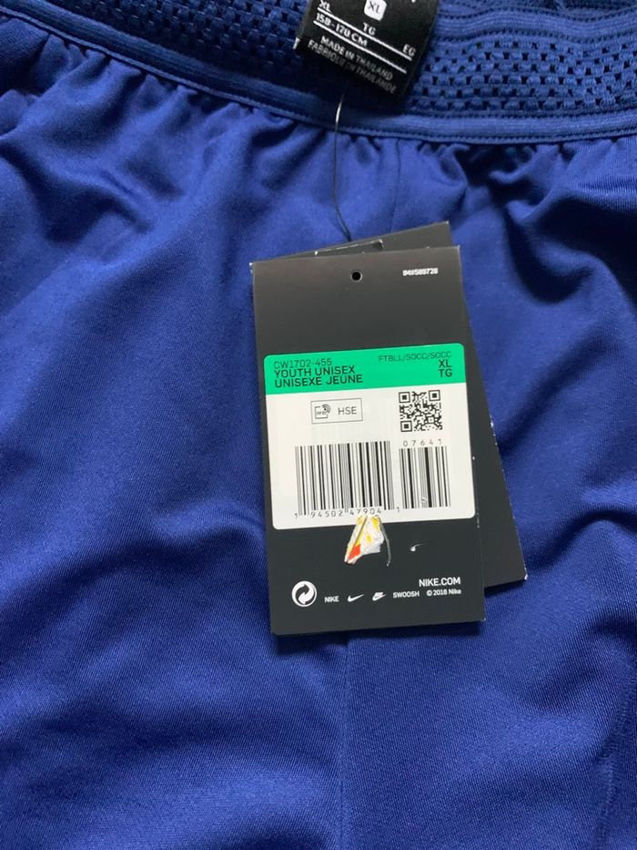 Pantalon fc Barcelone neuf - photo numéro 4